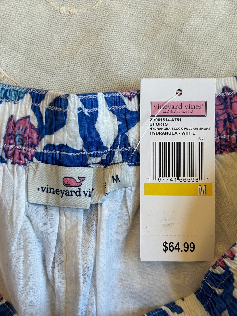 Vineyard Vines Shorts - Picture 8 of 9